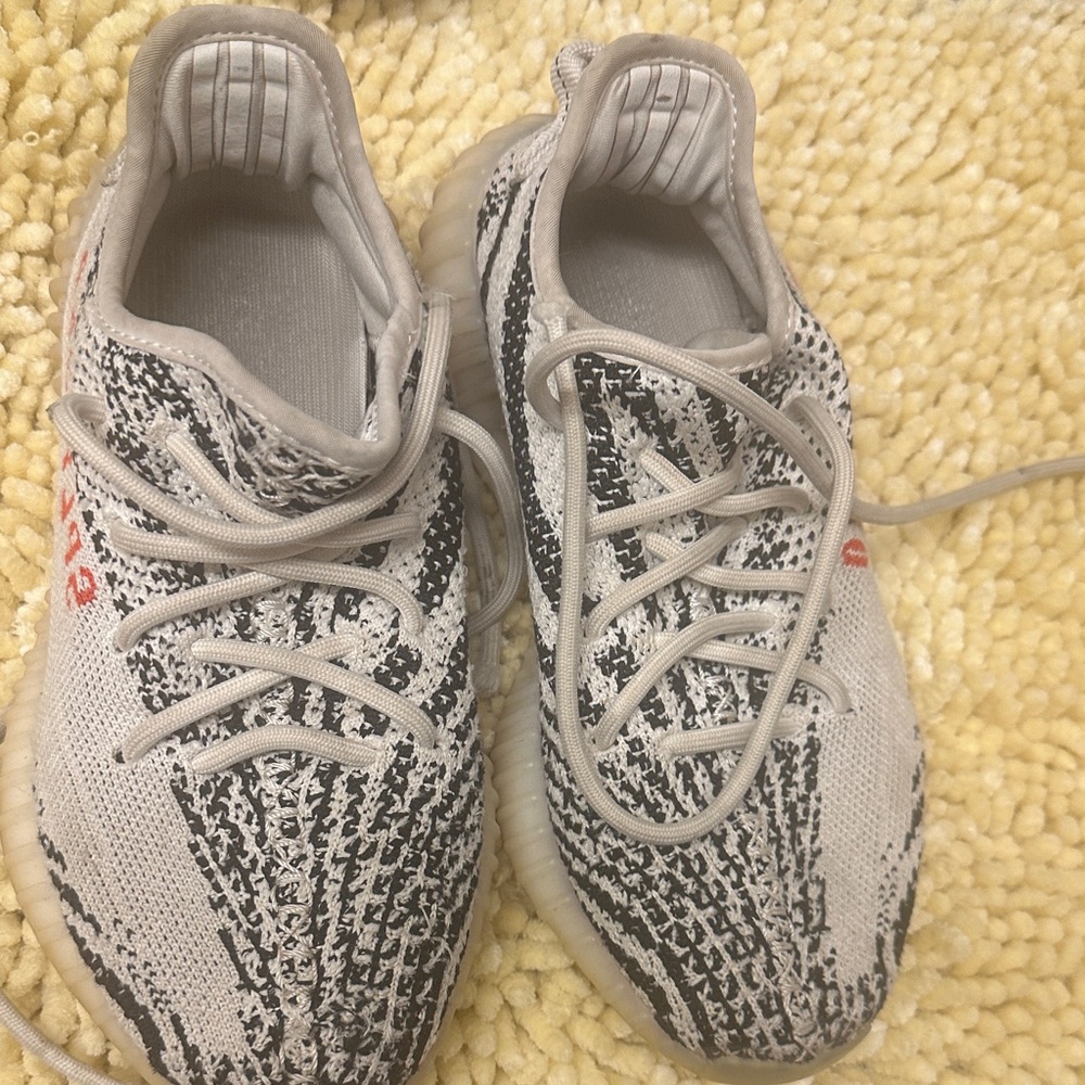 Adidas Gray and Black Knit Sneakers with Red Detail